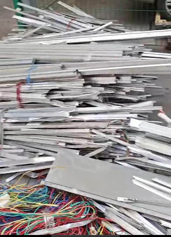 武汉布艺沙发回收废旧金属回收